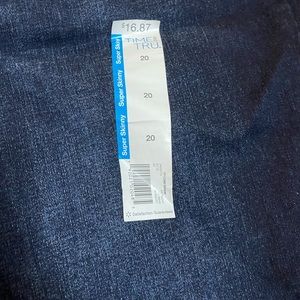 Stretchy skinny jeans